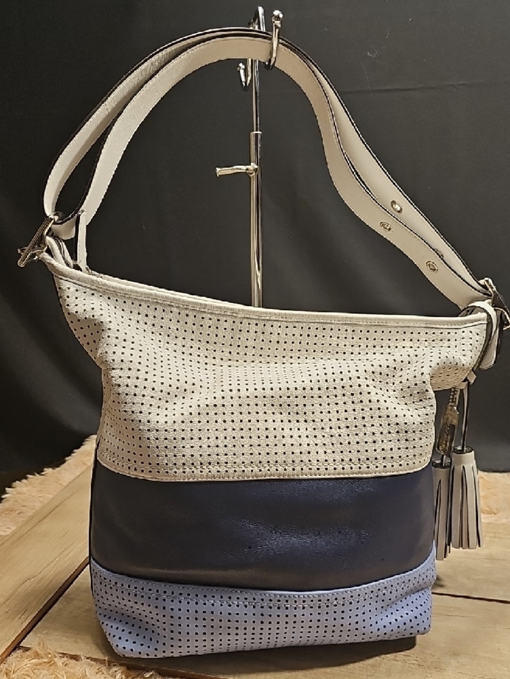 Coach three-Tone Perforated Leather Hobo in White, Navy & Light Blue - Picture 2 of 11